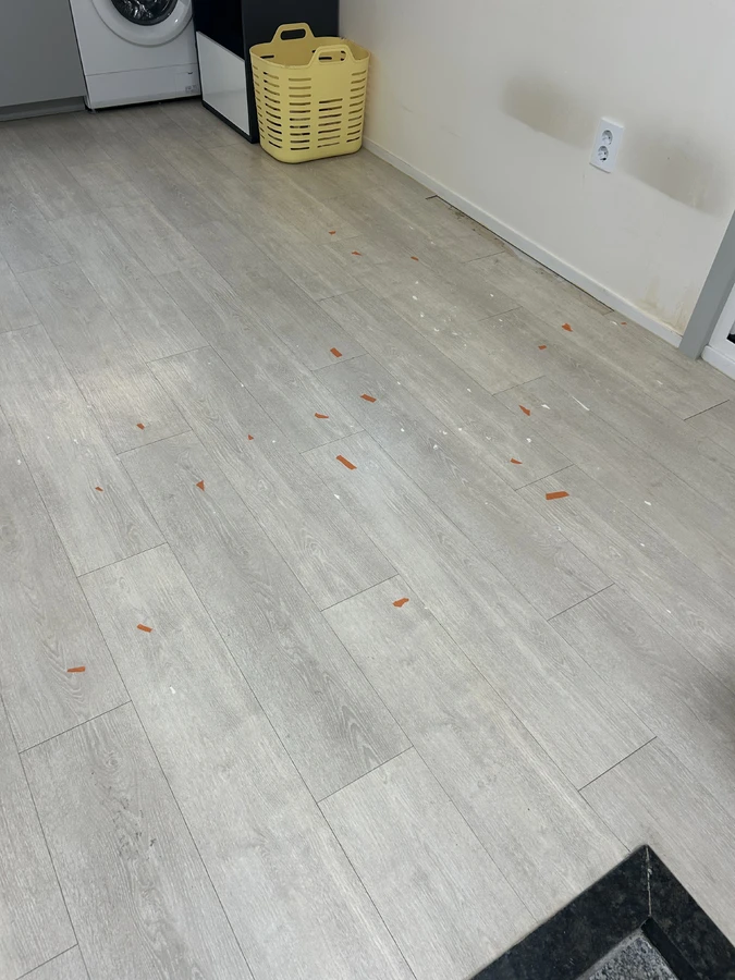 데코타일 시공 현장 사진